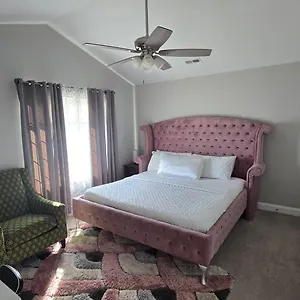 Gorgeous 3 Bedroom With Cable Tv In All & Free Wi-fi Concord